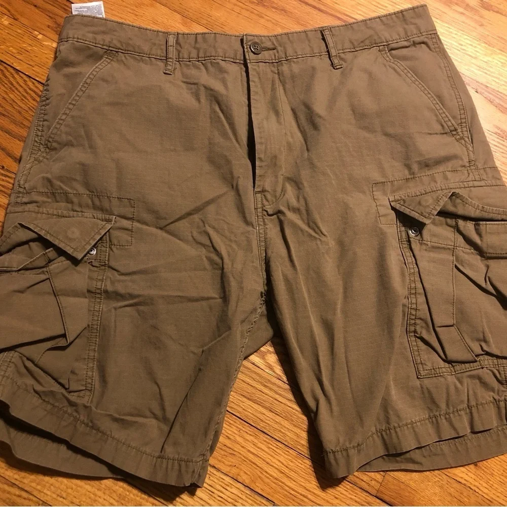 Levi’s Cargo Shorts